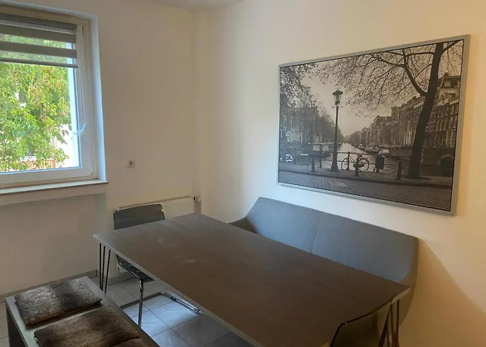 Cozy In Center Appartement Keulen