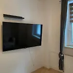 Cozy In Center Apartament